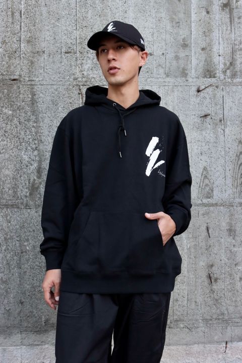 Yohji Yamamoto×NEWERA 裏毛オーバーサイズドプルオーバーフーディースタイル