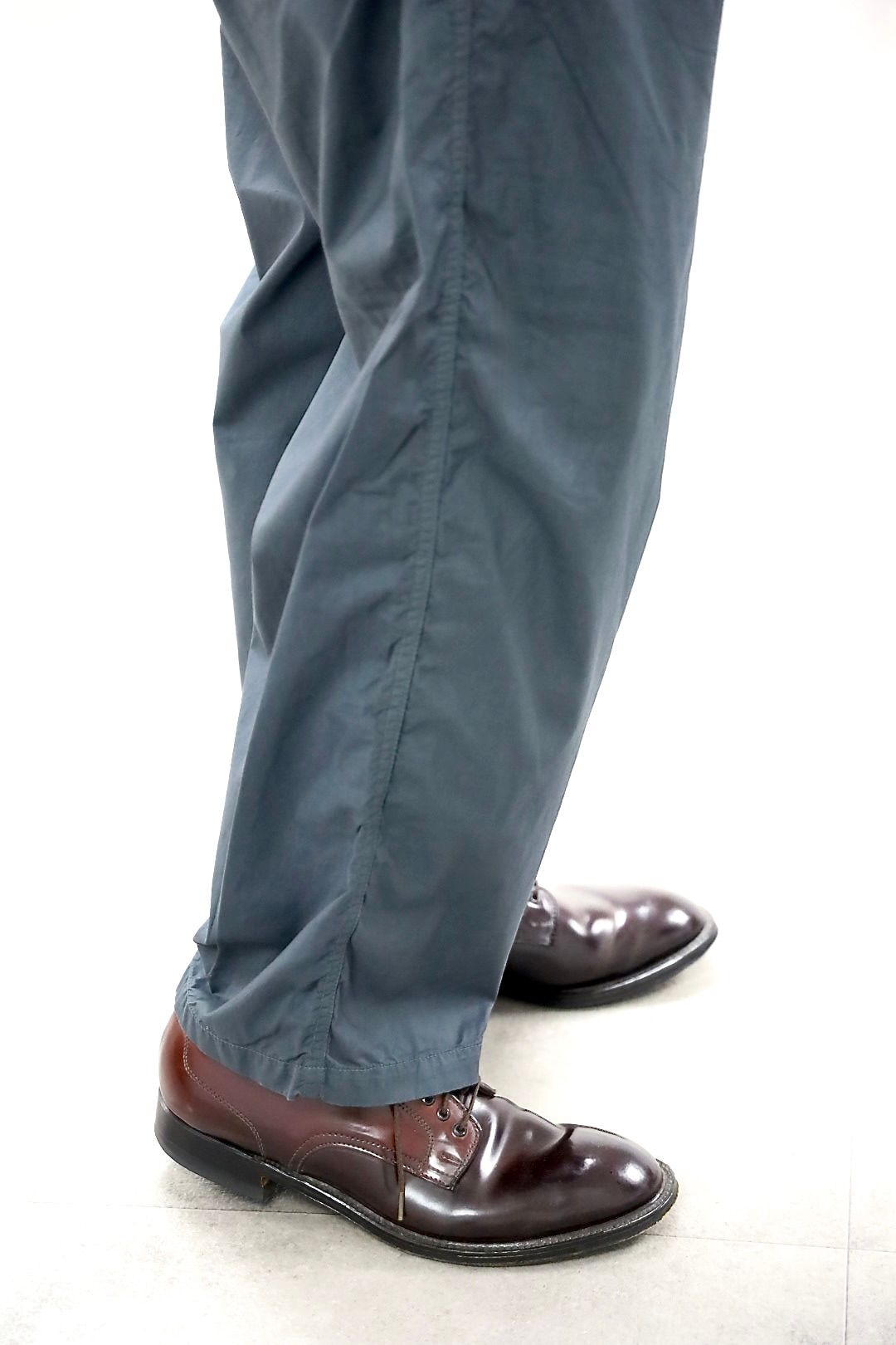 グラフペーパー 26SS Garment Dyed Typewriter Oversized Slacks(GM261-40102B)C.GRAY