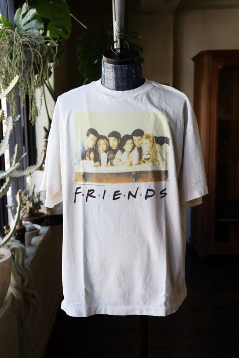 セントマイケル25SS FRIENDSコラボTシャツ FRD_SS TEE(SM-HR8-0000-C57)WHITE
