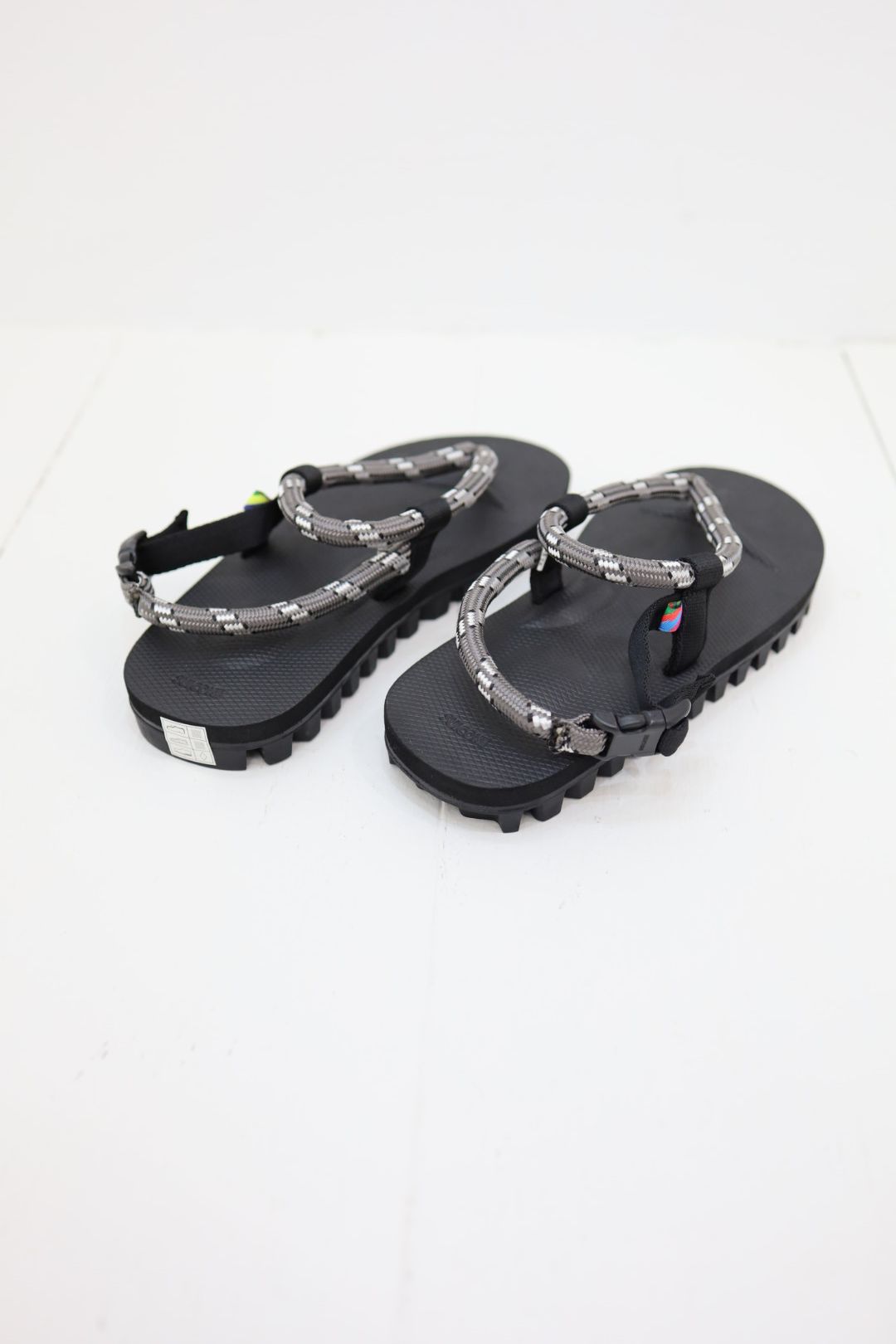 is-ness 26SS スイコックコラボサンダル Suicoke x is-ness GUT KAT-2-ISN(26SS_49_1008SANDALS01_OG-246-ISN)BLACK☆新作発売！