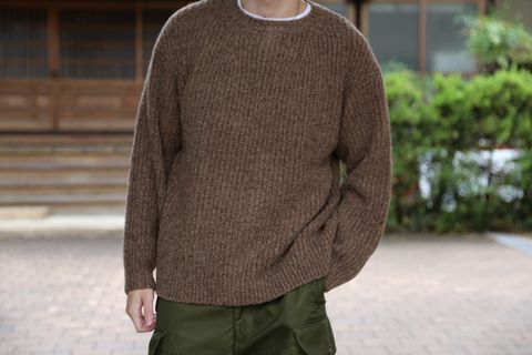 YOKE 20awより、3G BACK ZIP RIB CREW NECK BEIGE style.2020.9.12.