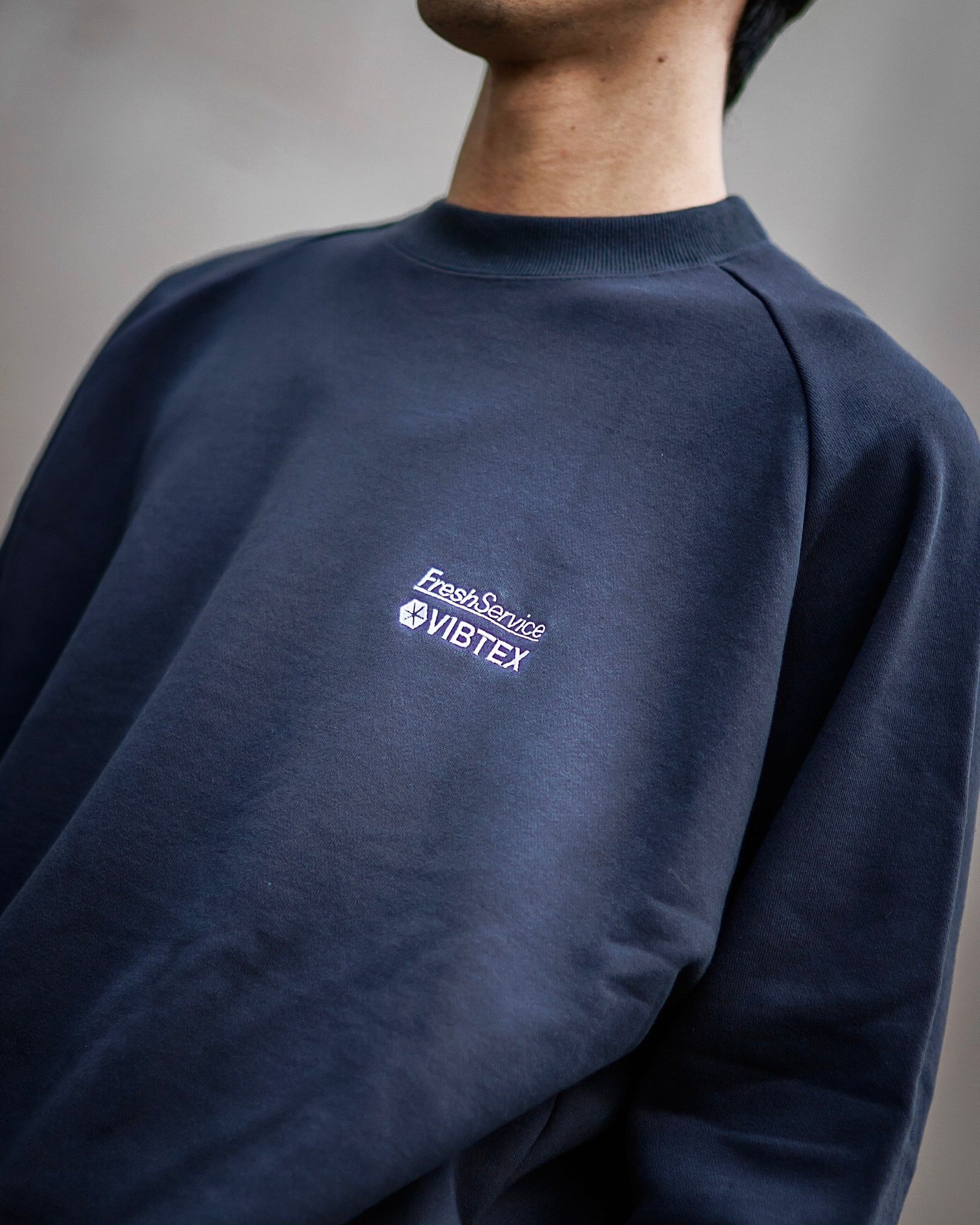 フレッシュサービス VIBTEX for FreshService SWEAT CREW NECK PULLOVER (GRAY)