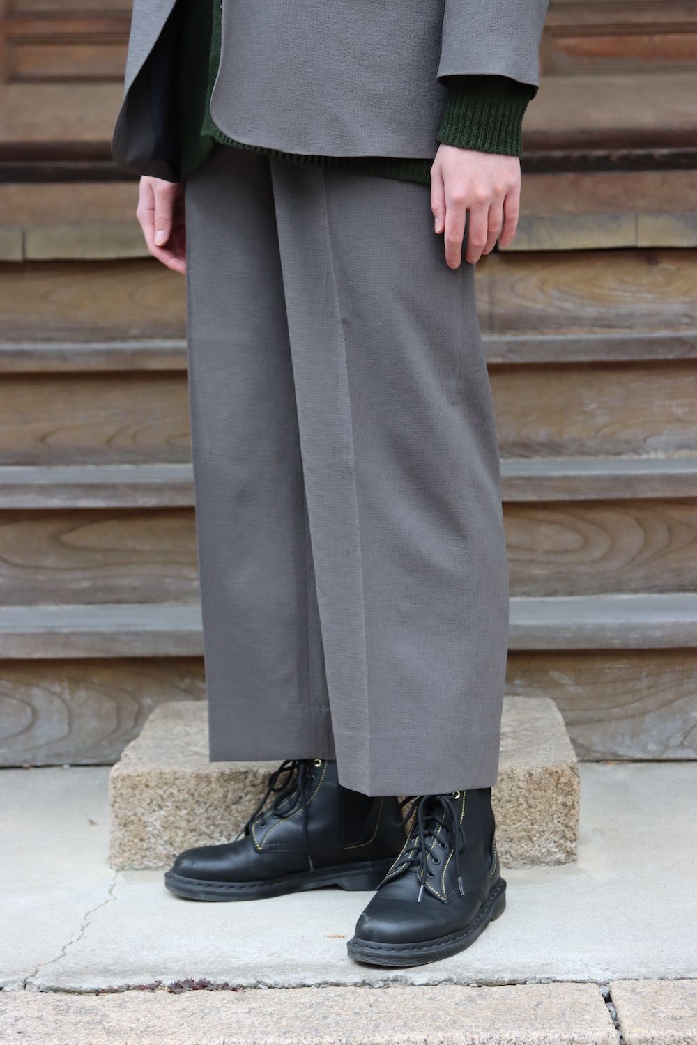 UNIVERSAL PRODUCTS CREPE UNCONSTRUCTED 2B JACKET style.2022.1.30.