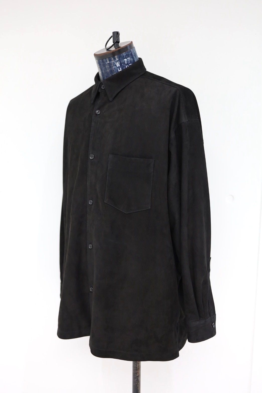 グラフペーパー26SS Cow Nubuck Leather L/S Oversized Regular Collar Shirt(GU261-50406)BLACK☆2月28日(土)発売！