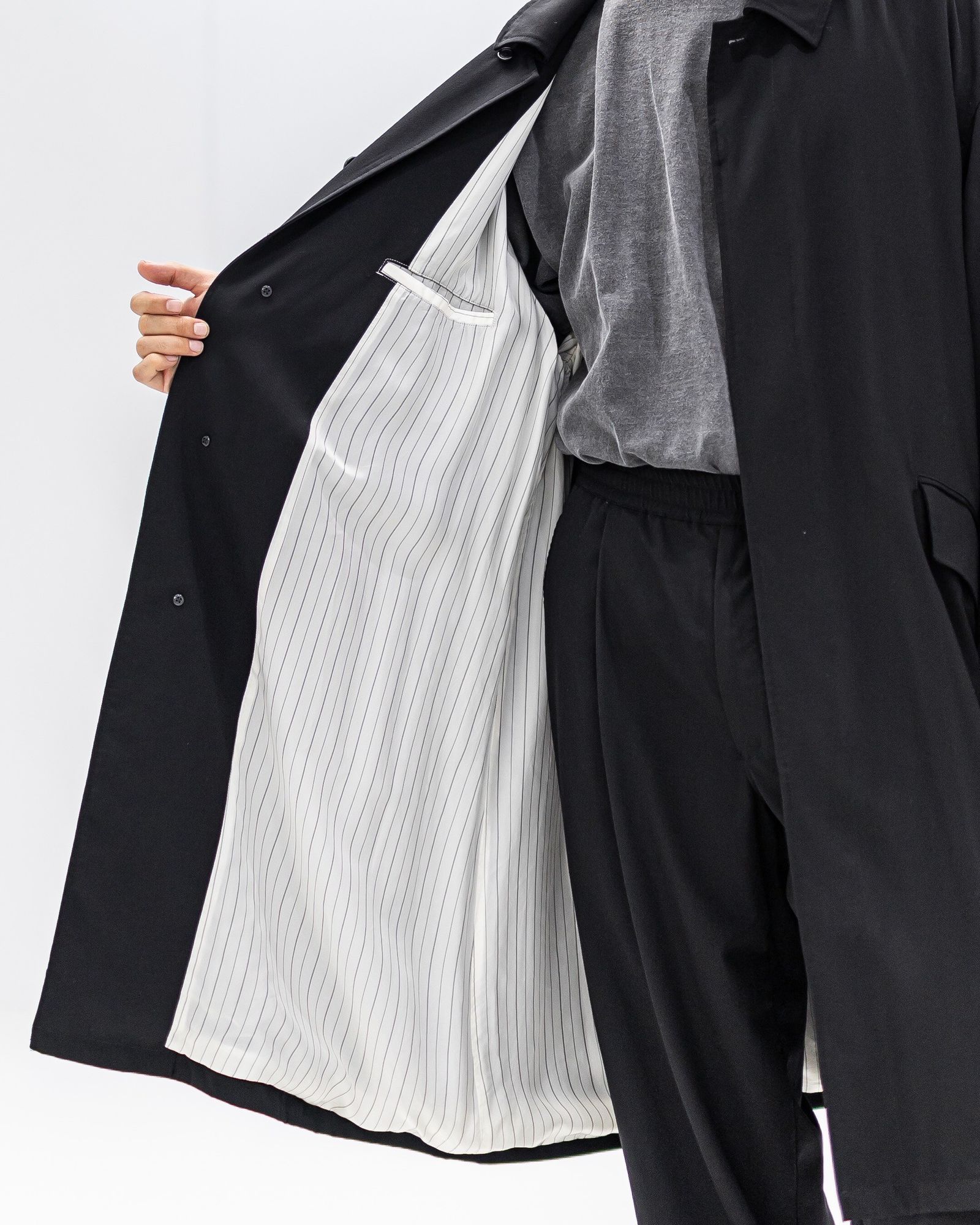 Graphpaper Fulled Wool Gabardine Oversized Ball Collar Coat 9月13日(土)新作発売！