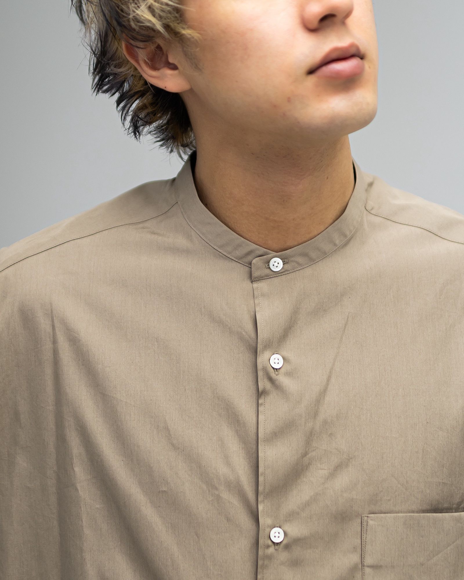 グラフペーパー 26SS ALUMO for GP L/S Oversized Band Collar Shirt(GM261-50223) TAUPE☆1月31日(土)発売！