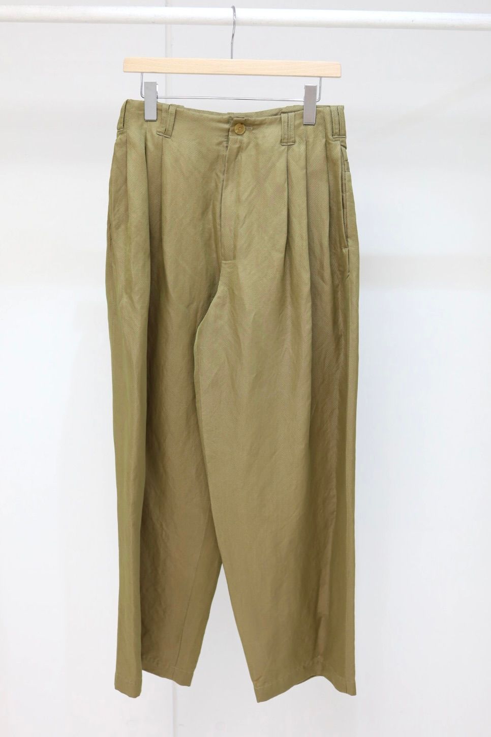 YOKE 26SS Linen Silk Kersey 3pleated Tapered Trousers(YK26SS01209P)KHAKI