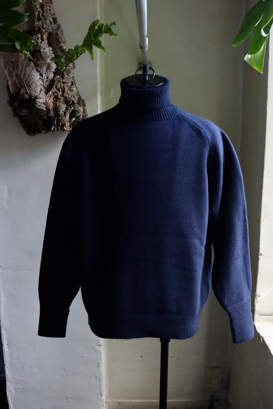 A.PRESSE - アプレッセ23AWニット Turtleneck Sweater(23AAP-03-01H)NAVY☆9月30日(土)発売！ |  mark