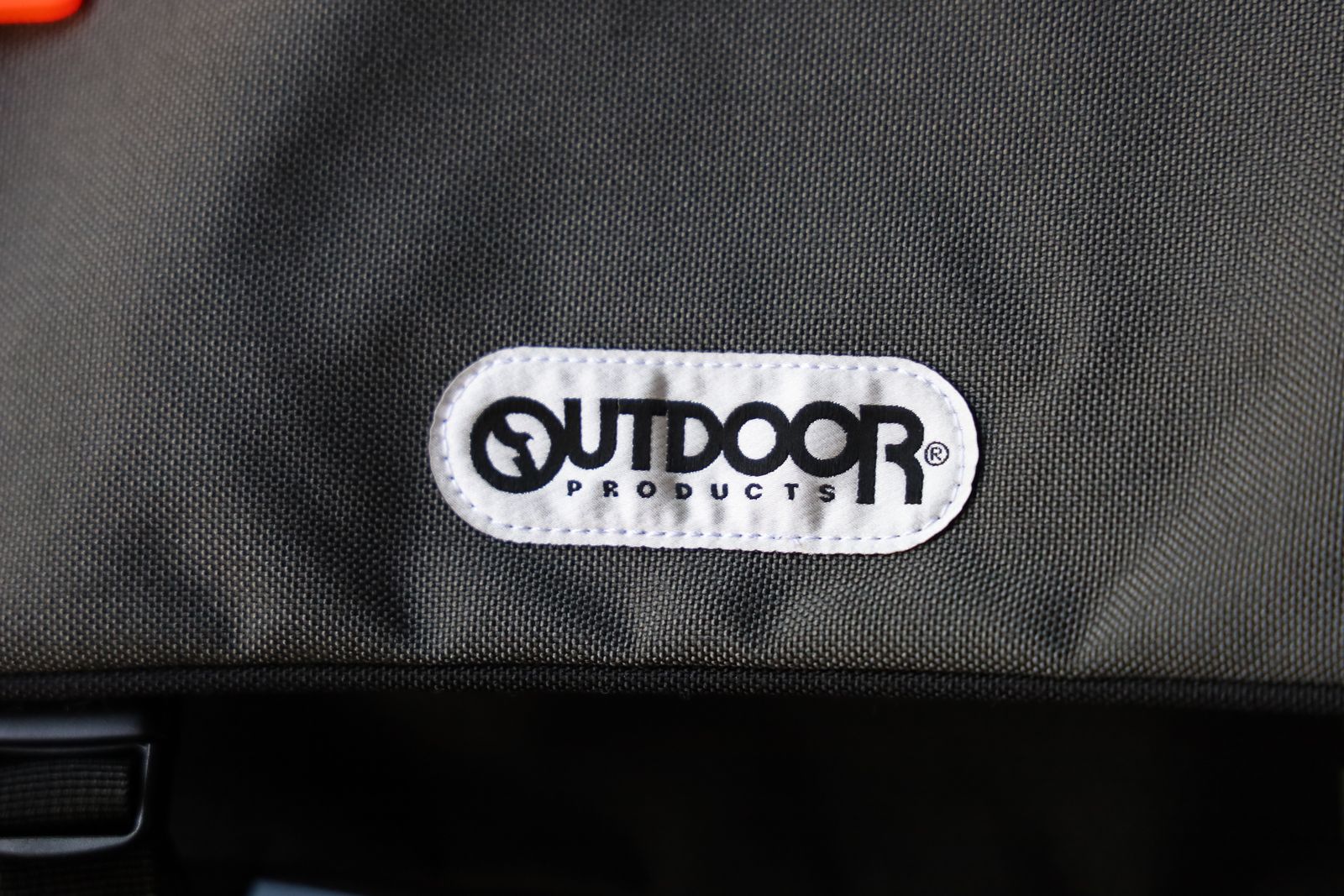 セダンオールパーパス FW24 OUTDOOR PRODUCTS® / NIMBUS Shoulder Carry-All(SD24F-BG01)Charcoal☆9月7日(土)発売！