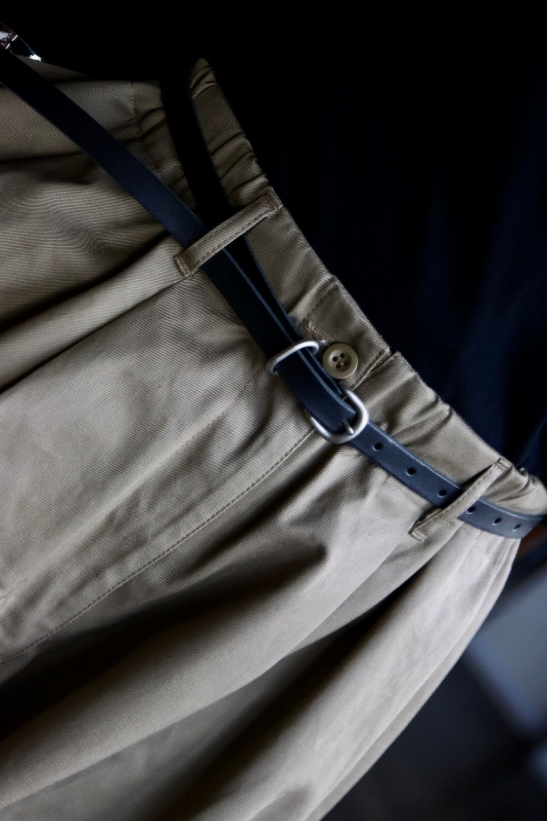 is-ness バルーンカーゴパンツ BALLOON CARGO EZ PANTSスタイル