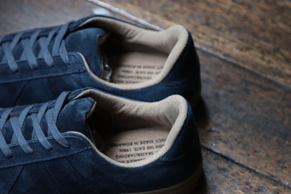 GERMAN MILITARY TRAINER(4700S)DARK NAVY SUEDE