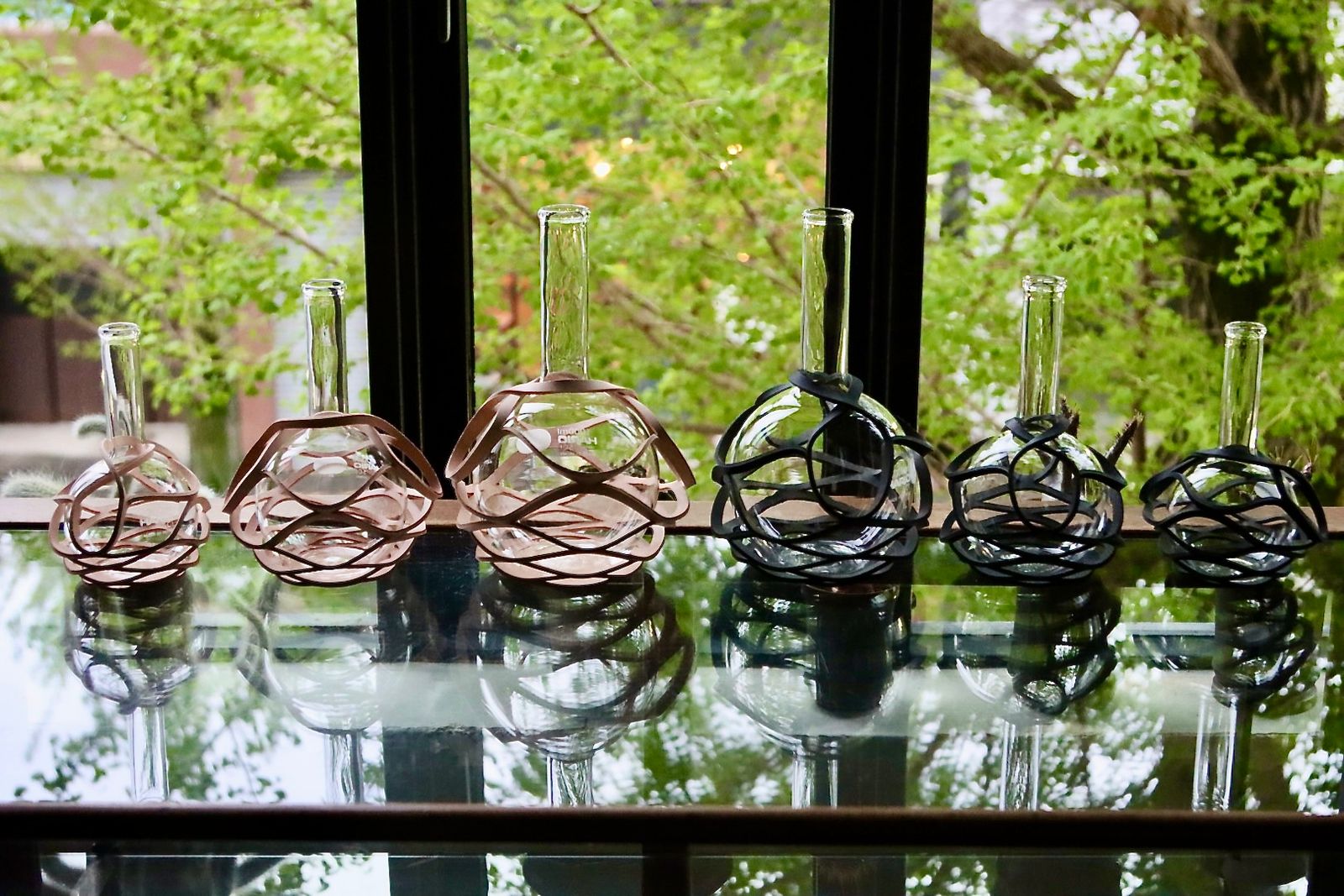 エンダースキーマ 花瓶 Flat-bottom flask 300ml(sv-hf-300)black