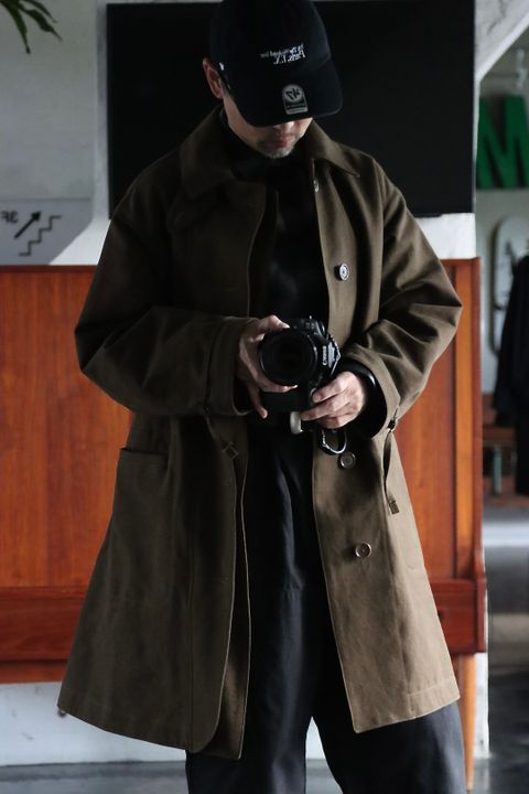 アプレッセ22FW Motorcycle Half Coat"OLIVE"スタイル