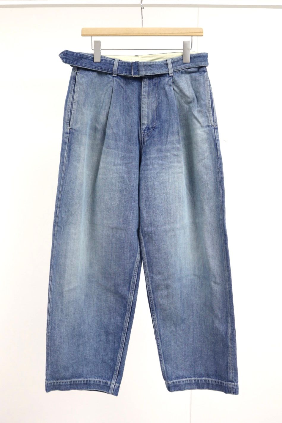 グラフペーパー Selvage Denim Belted Pants(GU261-40064LB)INDIGO_LIGHT FADE★1月24日(土)発売！
