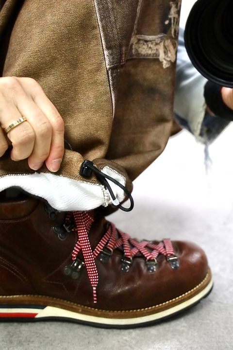 TALKING ABOUT THE ABSTRACTION PRINT DUCK WIDE PT"BROWN"スタイル