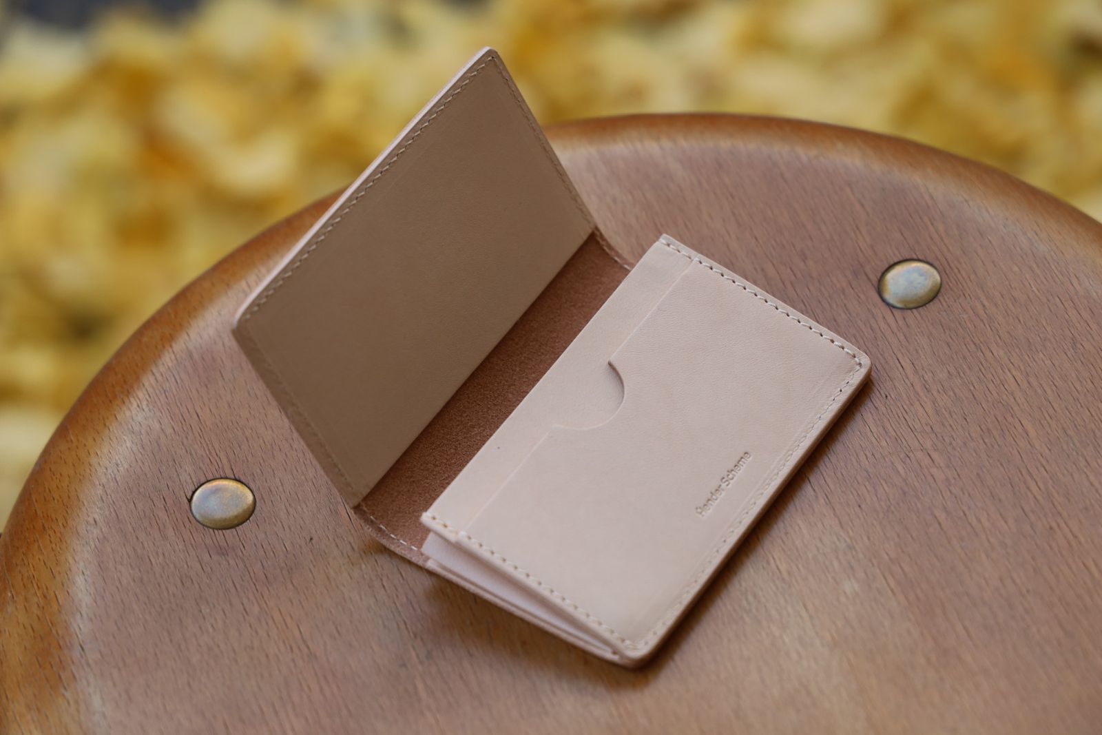 エンダースキーマ 財布 folded card case(qn-rc-fcc)natural