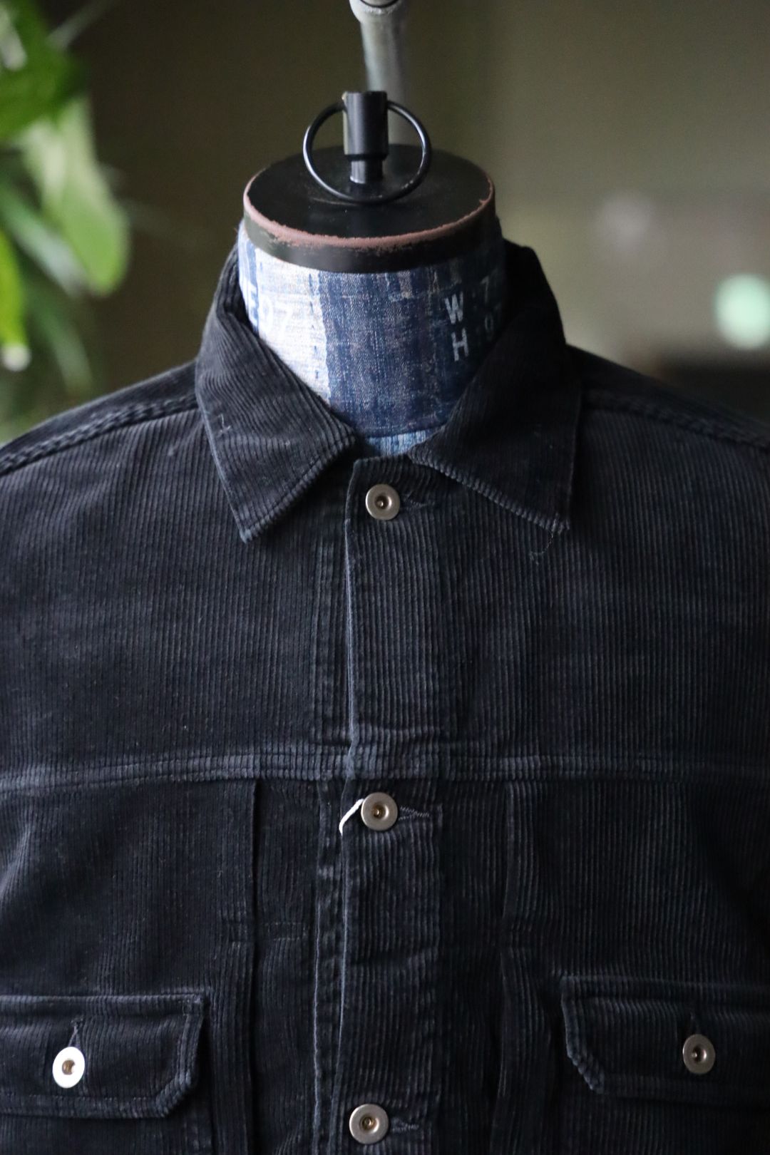 イズネス 25AW CORDUROY TRUCKER JACKET (25AW_30_1006AWJK02)BLACK☆新作発売！
