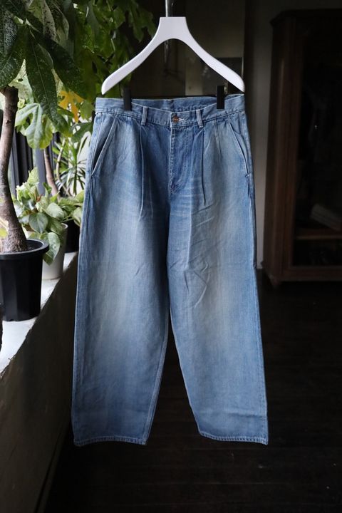 グラフペーパー Selvage Denim Two Tuck Pants(GU261-40061LB)INDIGO_LIGHT FADE★1月24日(土)発売！