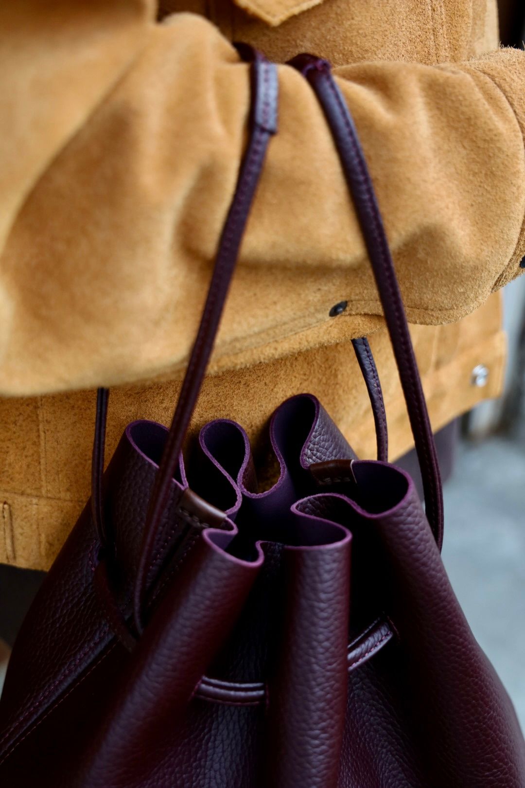 エンダースキーマ バッグbucket bag(yv-b-bkb)bordeaux