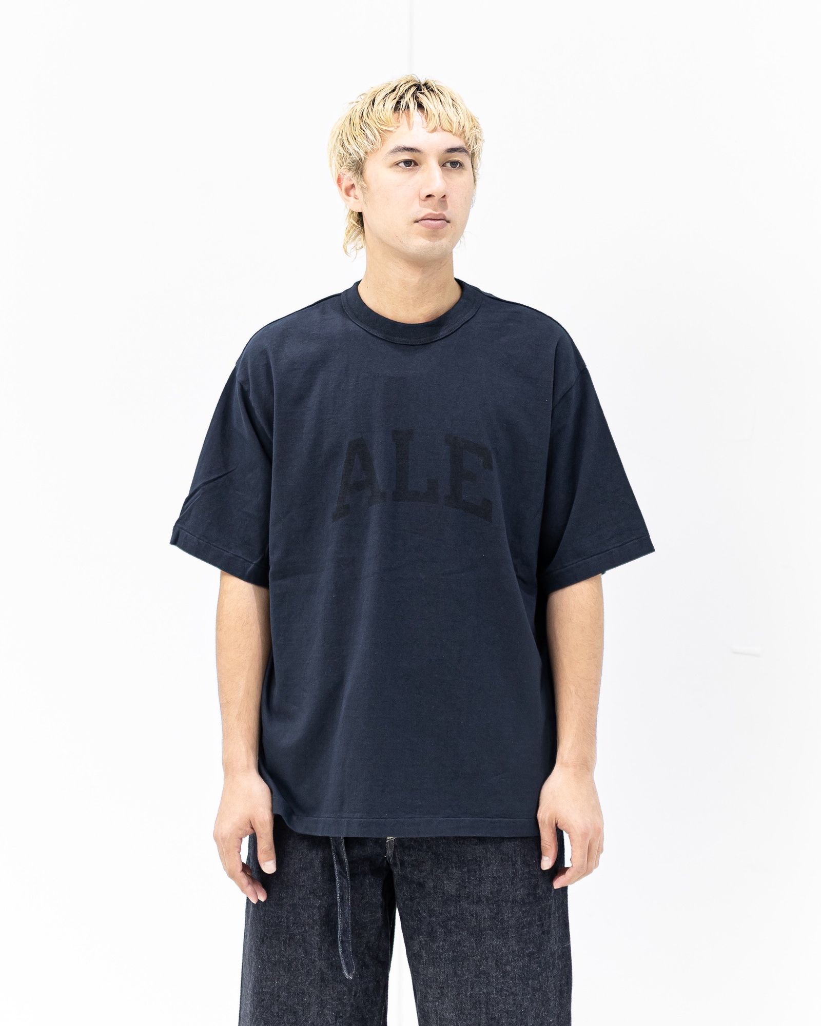 blurhms ROOTSTOCK ALE-Y 88/12 Print Tee WIDE (BLACK) 新作発売！
