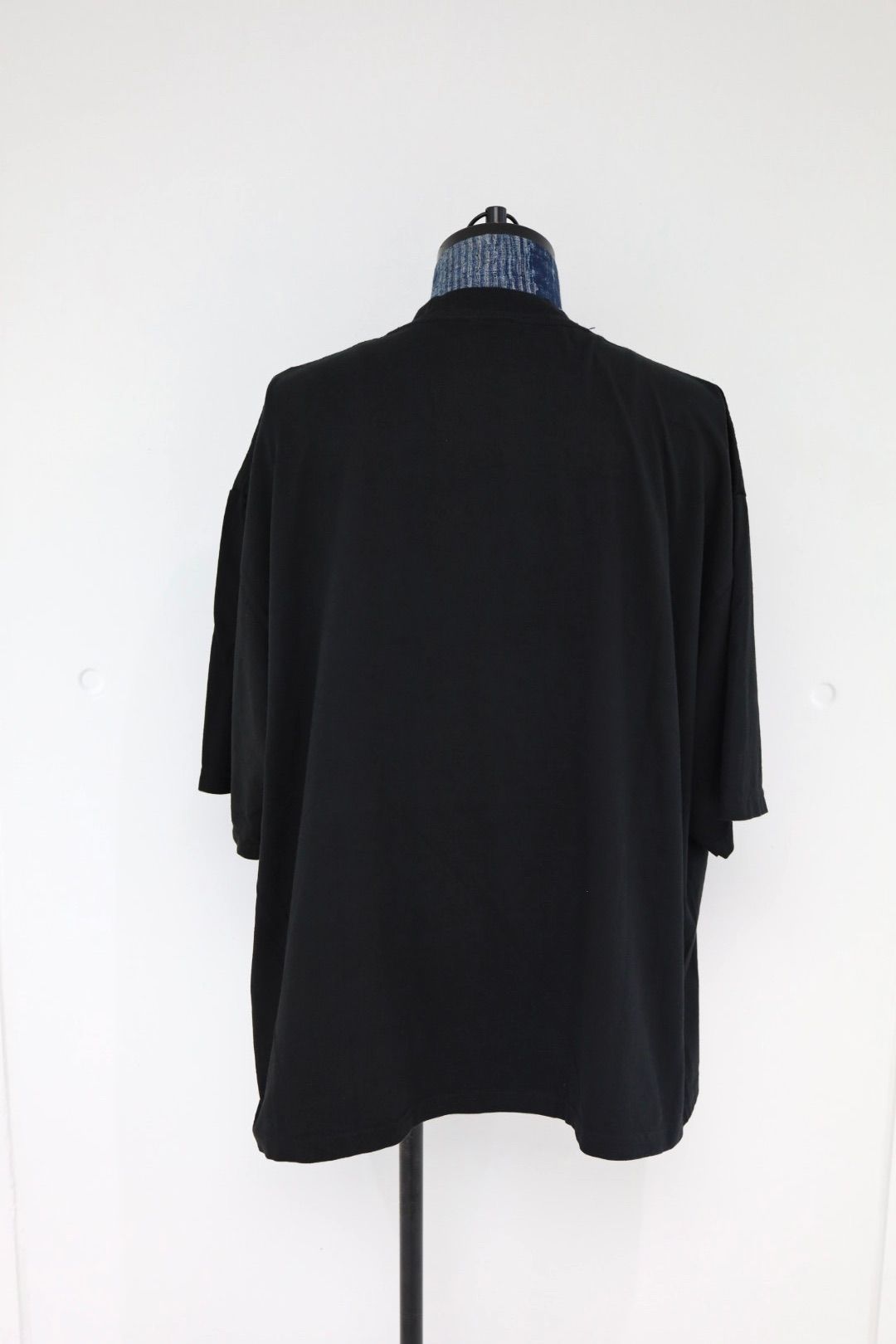 イズネスミュージック 26SS FLASH FLOCKY PRINT T-SHIRT(IMP7_27_FLASH5ST01)BLACK☆新作発売！