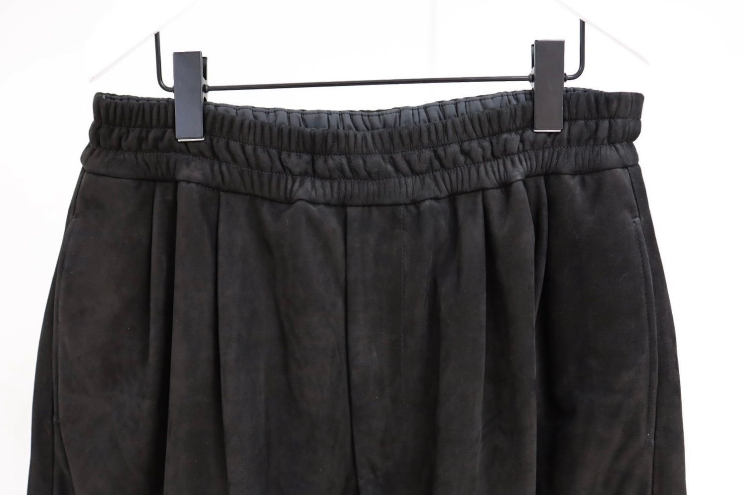 グラフペーパー26SS Cow Nubuck Leather Wide Shorts(GM261-40408)BLACK☆2月28日(土)発売！