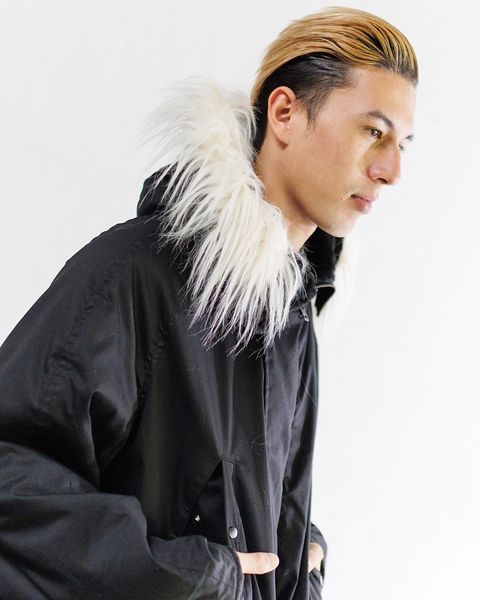 Graphpaper Solotex Twill Flight Coat スタイル