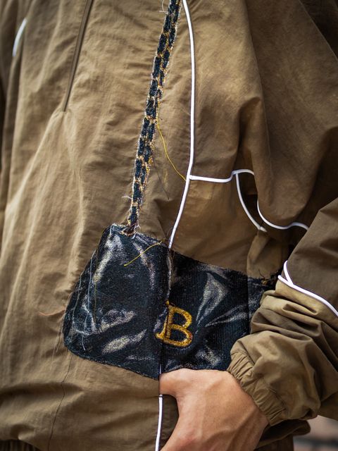 doublet TROMPE L’OEIL EMBROIDERY ANORAK MARKスタイル