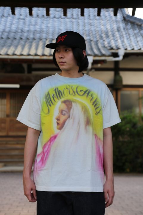 ©SAINT M×××××× hug TEE style ※4月29日AM10:00発売
