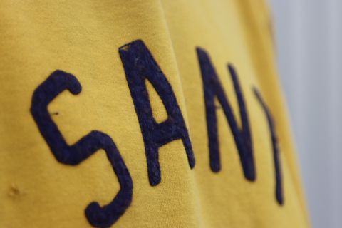 ©SAINT M×××××× フェルトフーディーYELLOW×NAVY style