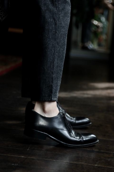 A.PRESSE 23AW Black Washed Denim Pantsスタイル