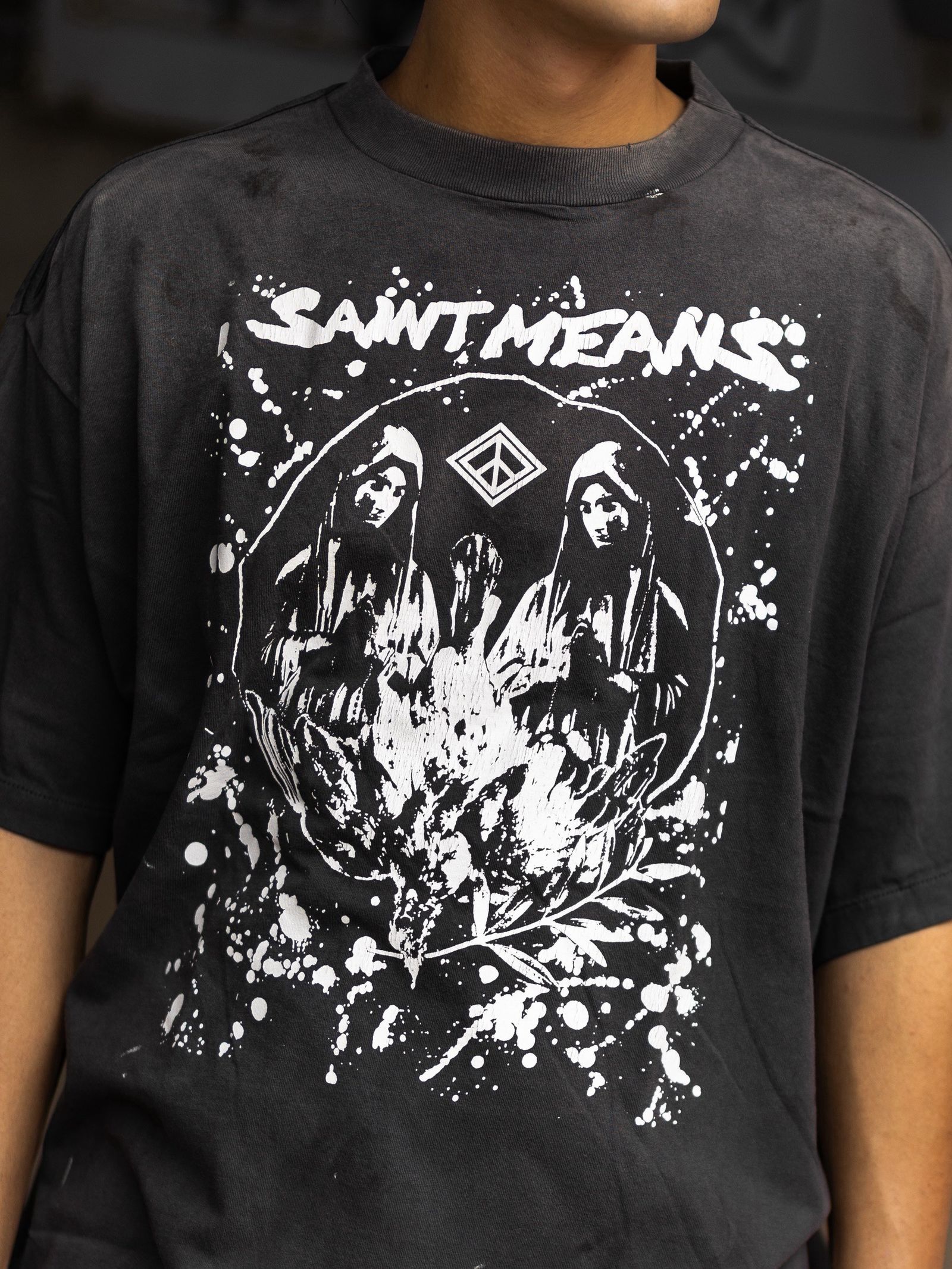 SAINT Mxxxxxx SAINT MEANS BKM_SS T-SHIRT スタイル