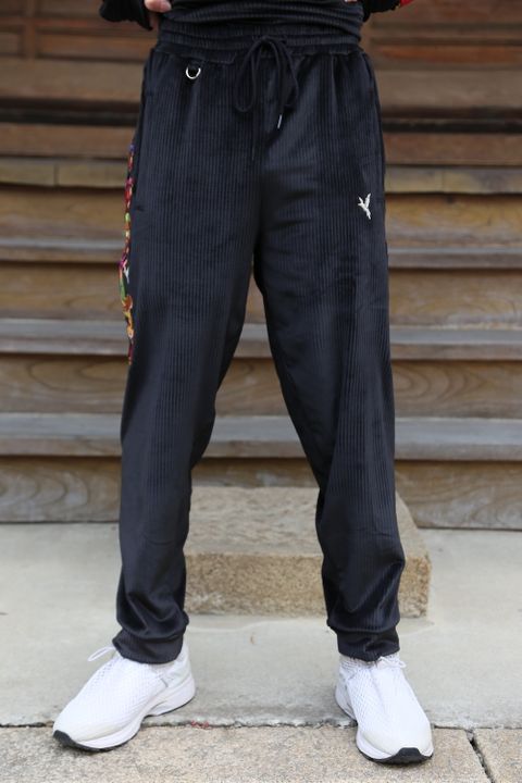 doublet CHAOS EMBROIDERY COMFY HOODIE,CHAOS EMBROIDERY COMFY PANTS style 2021.01.17.