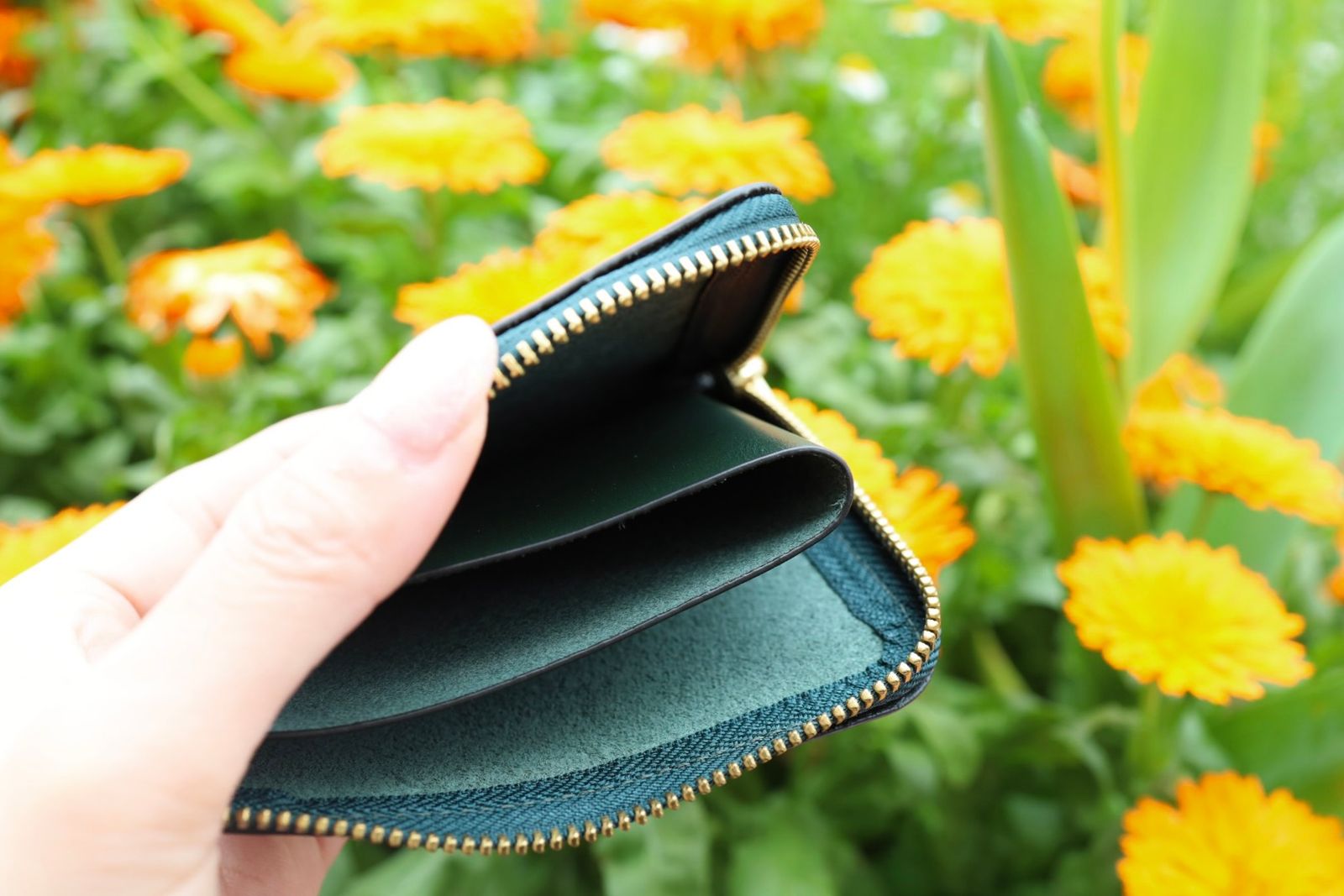 コムデギャルソン L字型ZIP財布(8Z-D003-051-5)BOTTLE GREEN☆4月11日再入荷！