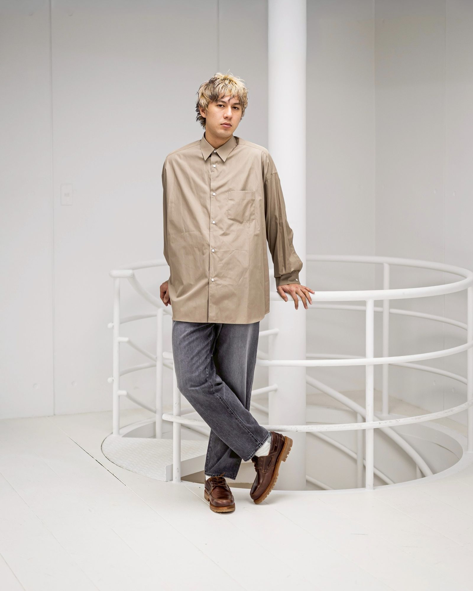 グラフペーパー 26SS ALUMO for GP L/S Oversized Regular Collar Shirt(GM261-50222)TAUPE☆1月31日(土)発売！