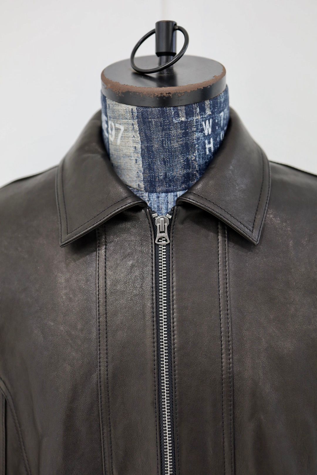 ANOTHER OFFICEアナザーオフィス Lambskin Utility Blouson(AOEWLJ001)BLACK