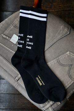 コムデギャルソンオム25SS ラインロゴソックス(HO-K502-051)BLACK
