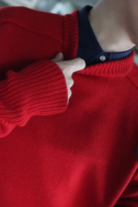 アプレッセ22FW Pullover Sweater"RED"スタイル