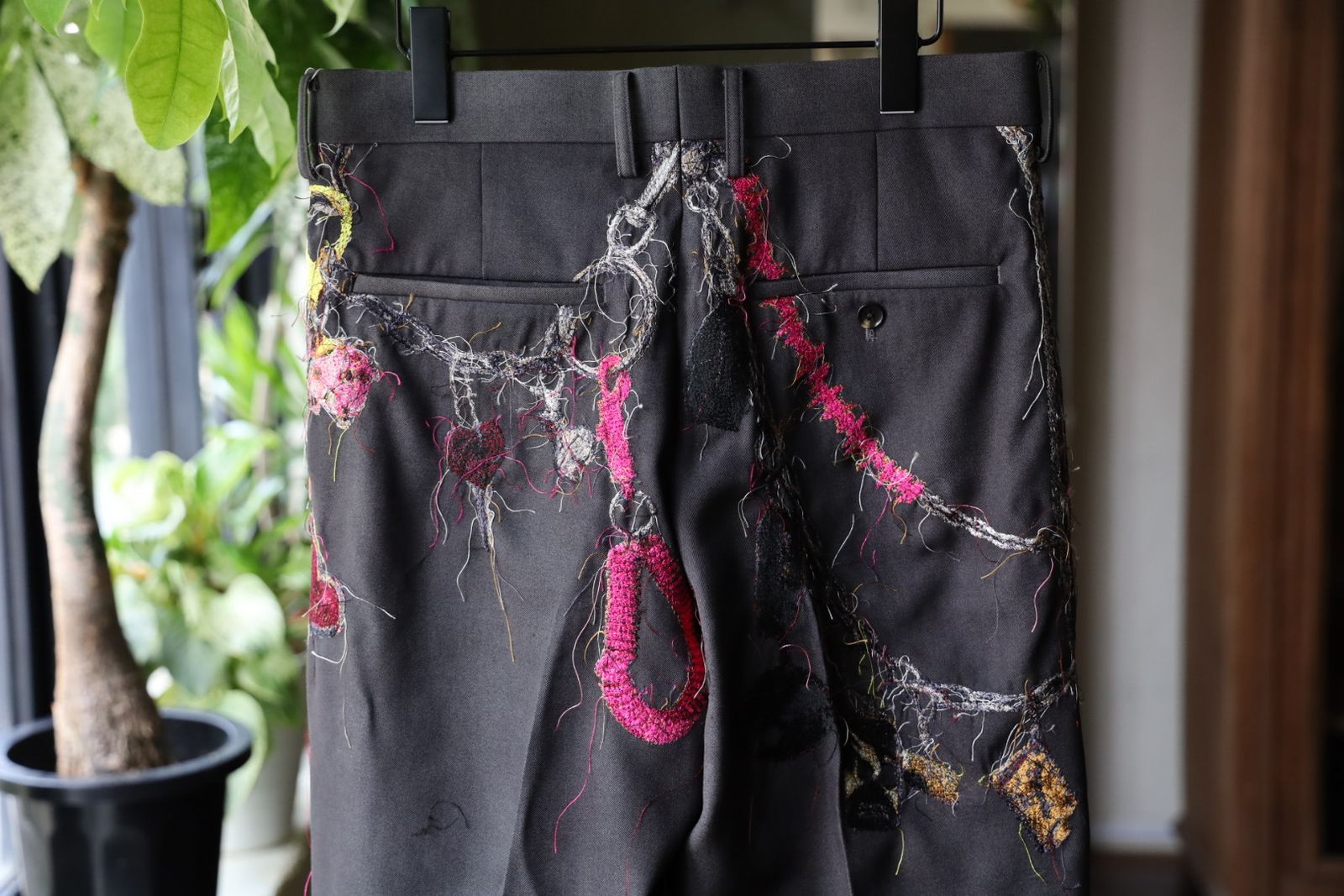 doublet 25AW  EMBROIDERED CHAIN TAILORED TROUSERS (25AW16PT320) CHACORL☆8月9日(土)発売！