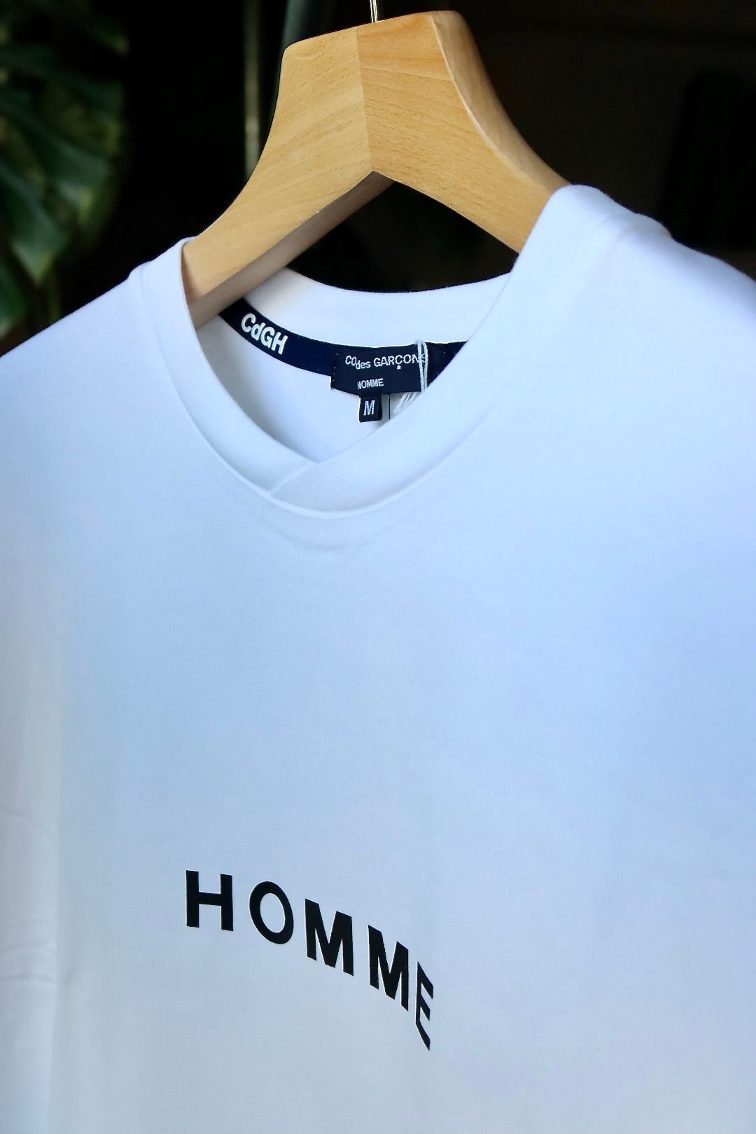 コムデギャルソンオム　2023ss ワンポイントTシャツ　サイズL   ホワイト