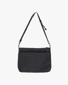 グラフペーパー24SS Washi Duck Sacoche L(GU241-90308C)BLACK