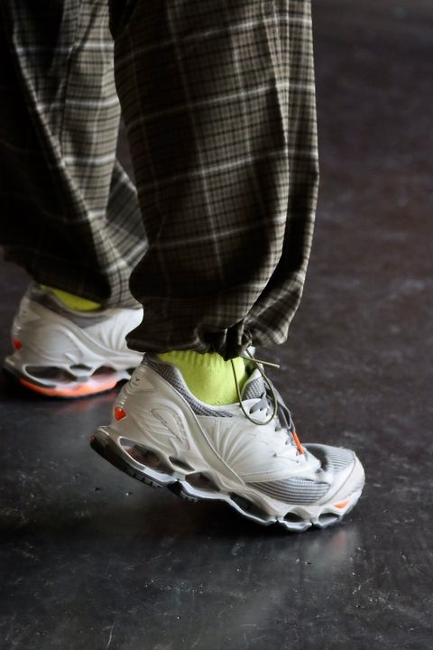 フレッシュサービス22AW WOOLY STRETCH OVER TRACK PANTS"GREEN CHECK"スタイル.2022.9.12.
