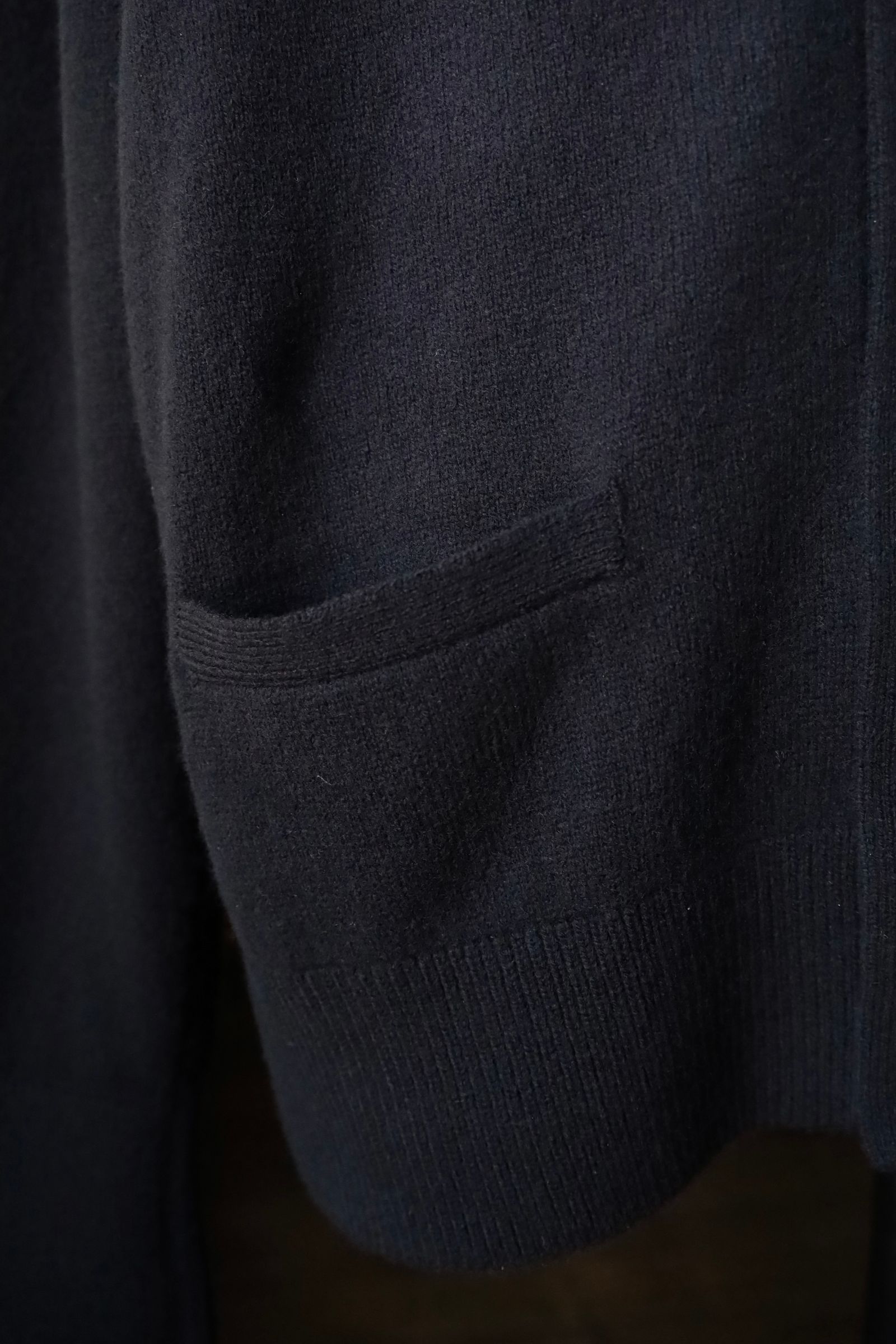 YOKE - ヨーク24FW PAINTED ELBOW PATCH CARDIGAN(YK24FW0821S