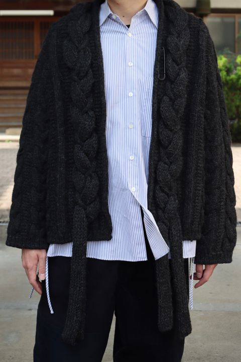 YOKE HAND KNITTING CABLE CARDIGAN(YK21AW0289S) style.2021.10.9.