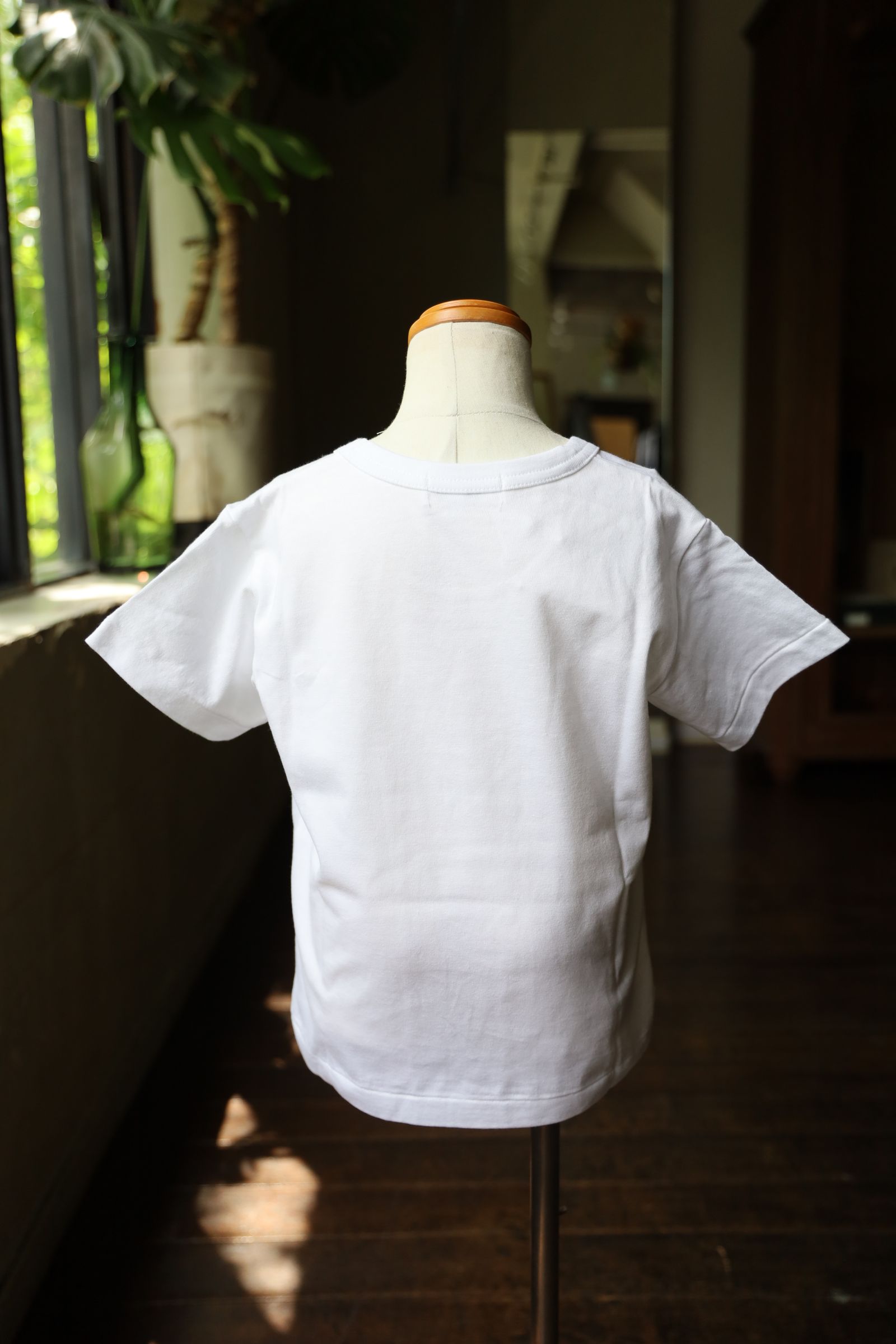 ワンポイントハートTシャツ キッズ (AX-T563-100) WHITE/BLACKハート*KIDSサイズ