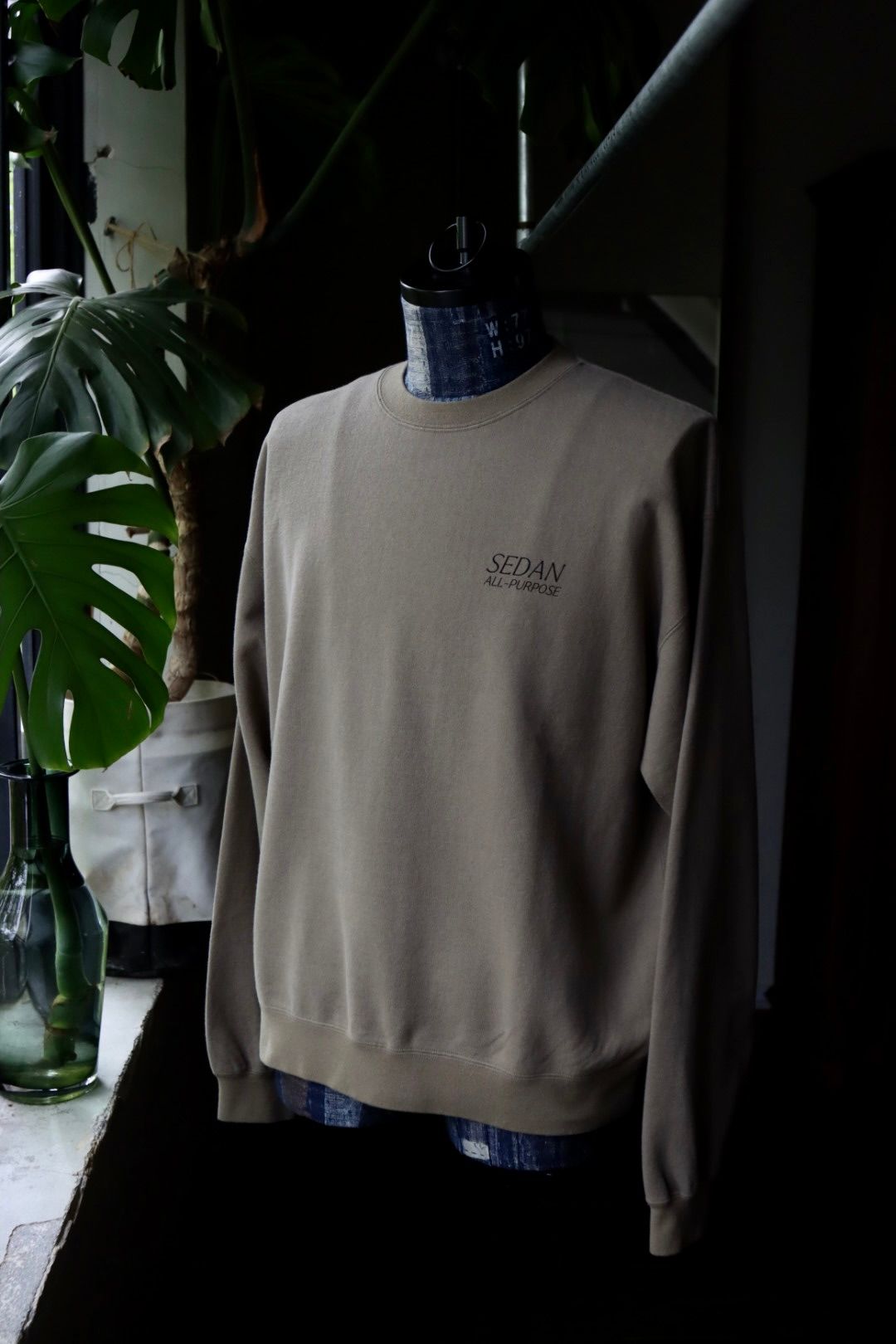 セダンオールパーパス SS24 OG Logo Sweatshirt(SD24S-CT02)Slate Taupe