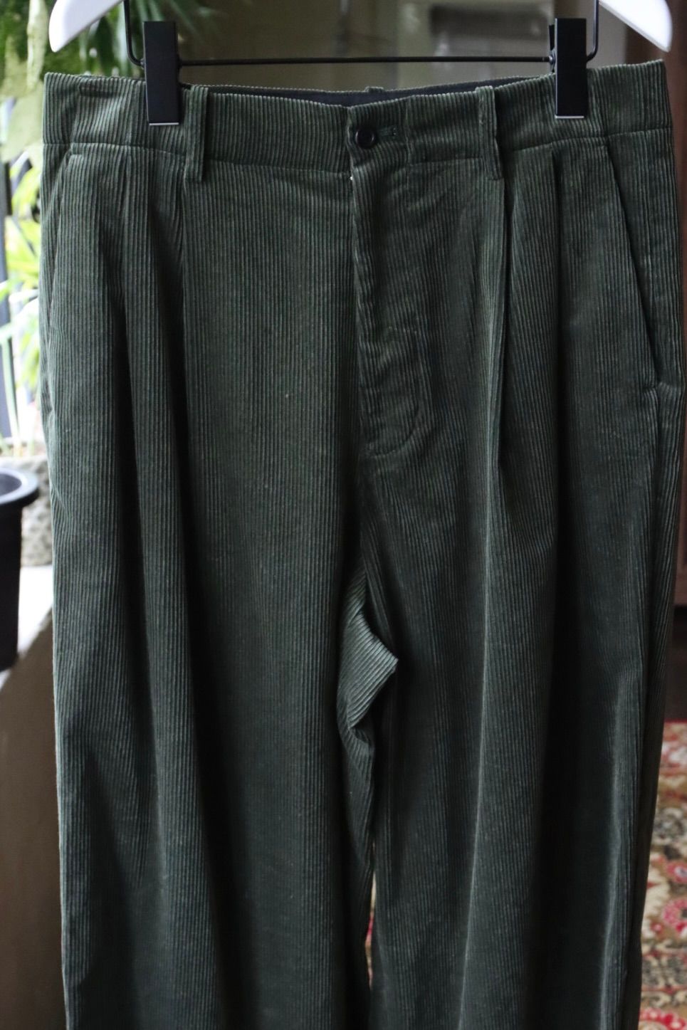 グラフペーパー 25AW Suvin Corduroy Wide Straight Trousers(GU253-40366)GREEN☆10月4日(土)新作発売！