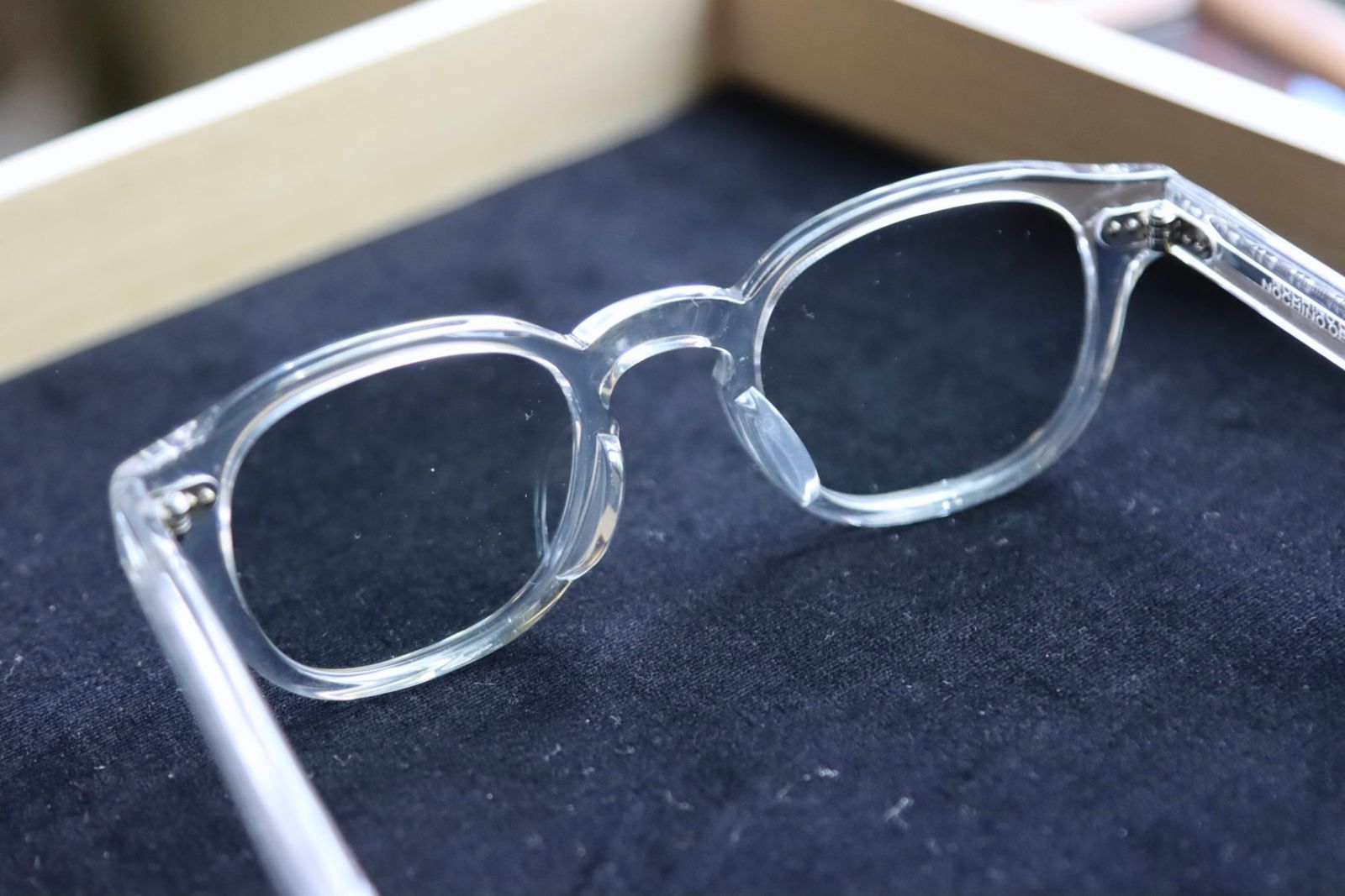 ノチノオプティカル "NOCHINO" #10.CLEAR × GREY GREEN to D.GREY (調光モデル)