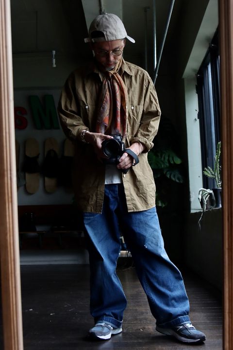 アプレッセ22AW Over Dyeing Military Shirt"BEIGE"スタイル