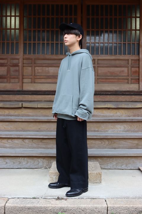 YOKE RESIZED WIDE HOODIE(YK21AW0278CS) style.2021.09.13